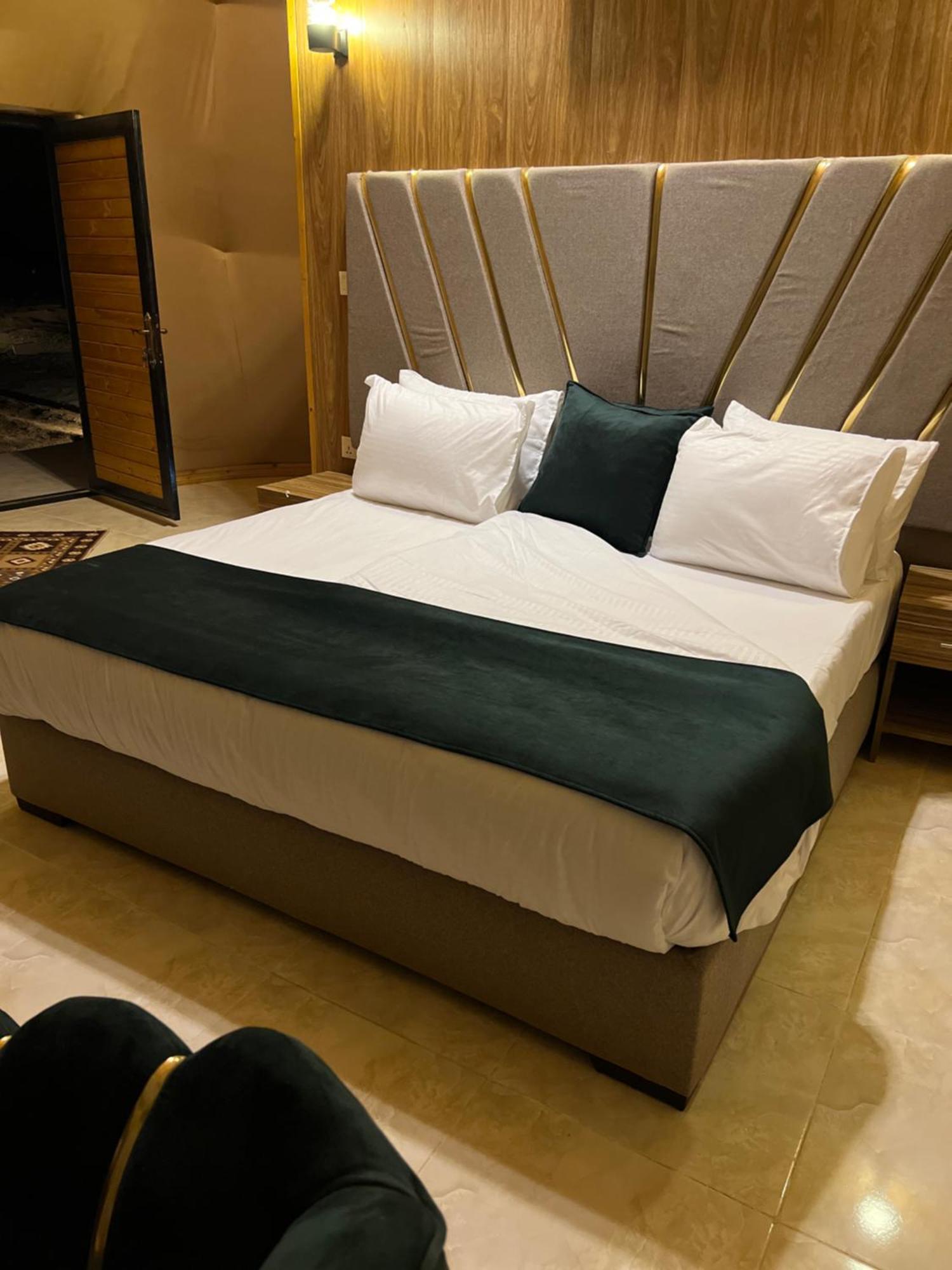 Magic Rum Hussen Wadi Rum Ngoại thất bức ảnh