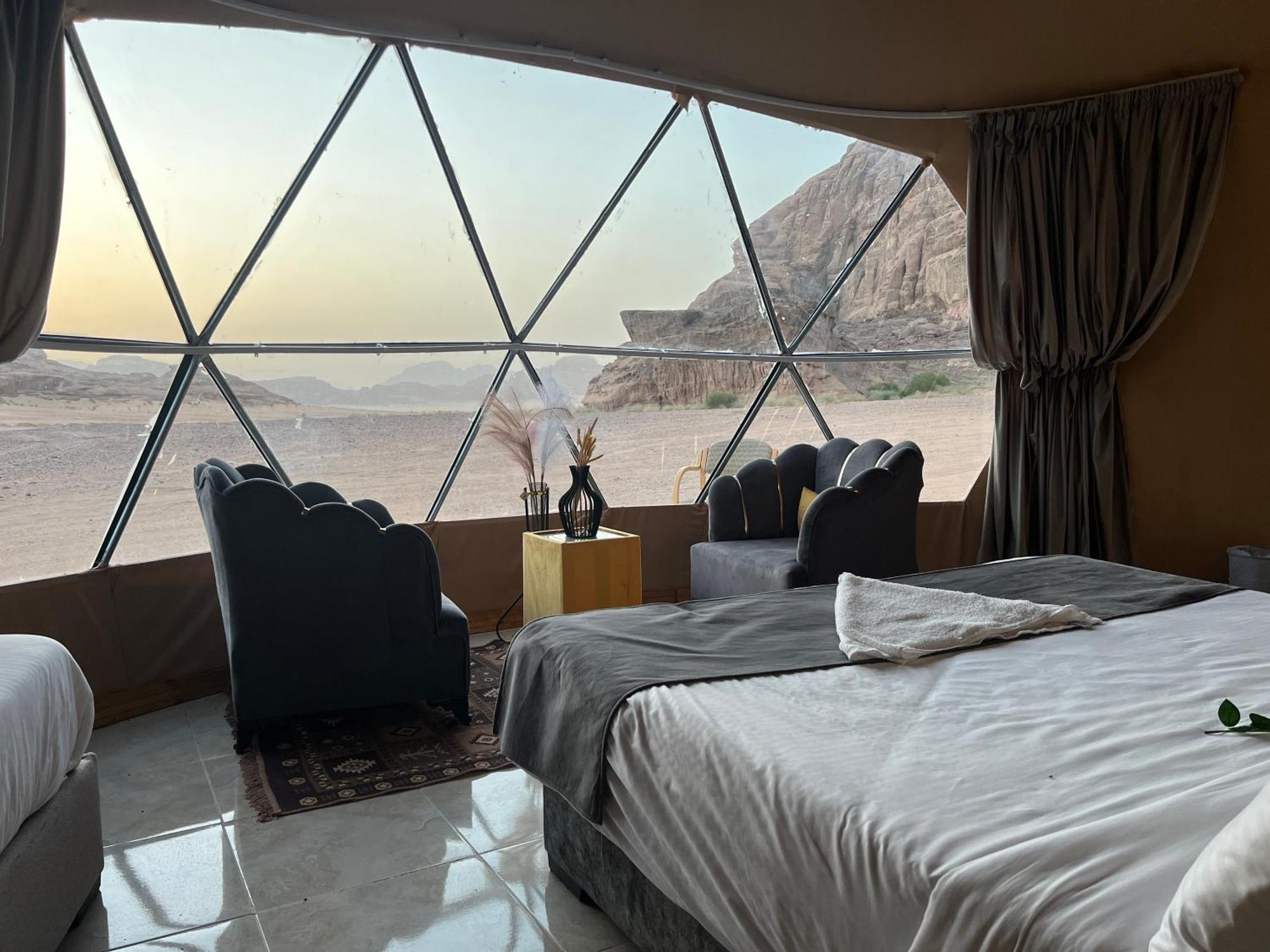 Magic Rum Hussen Wadi Rum Ngoại thất bức ảnh