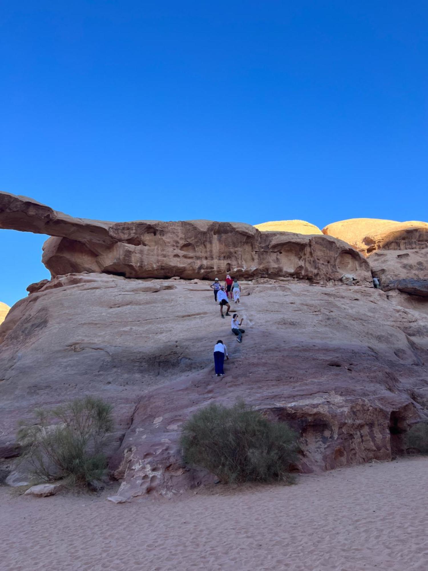 Magic Rum Hussen Wadi Rum Ngoại thất bức ảnh