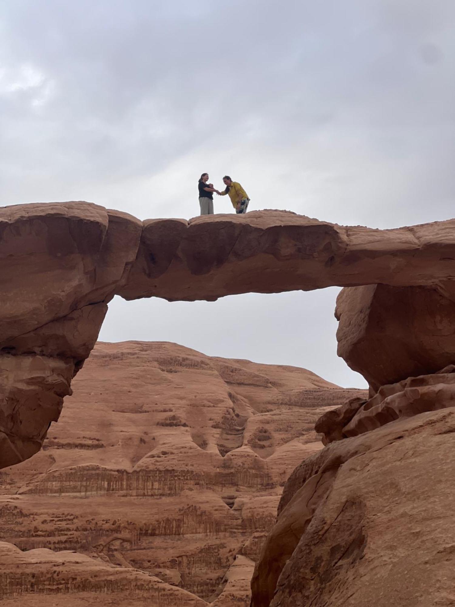 Magic Rum Hussen Wadi Rum Ngoại thất bức ảnh