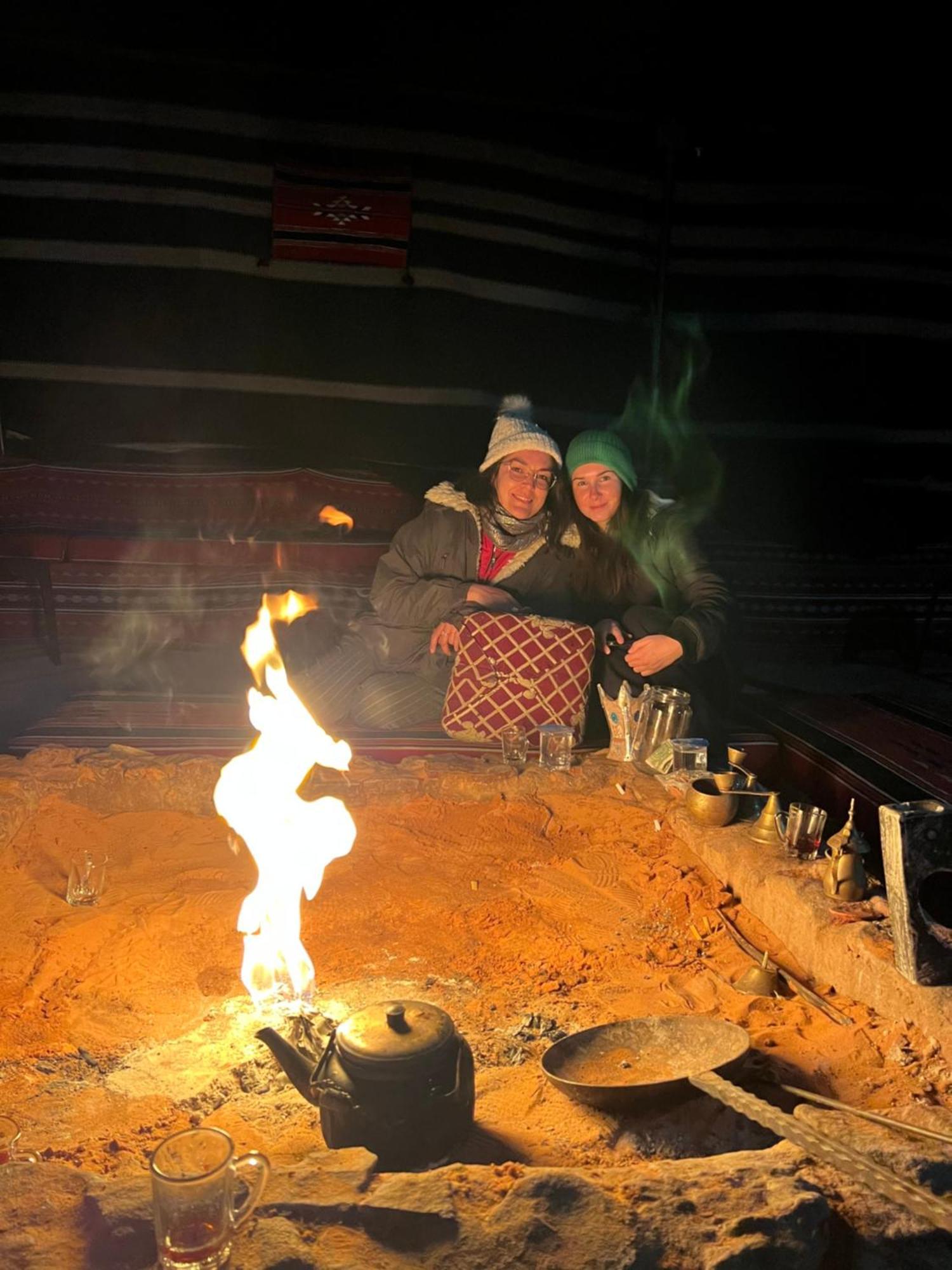 Magic Rum Hussen Wadi Rum Ngoại thất bức ảnh