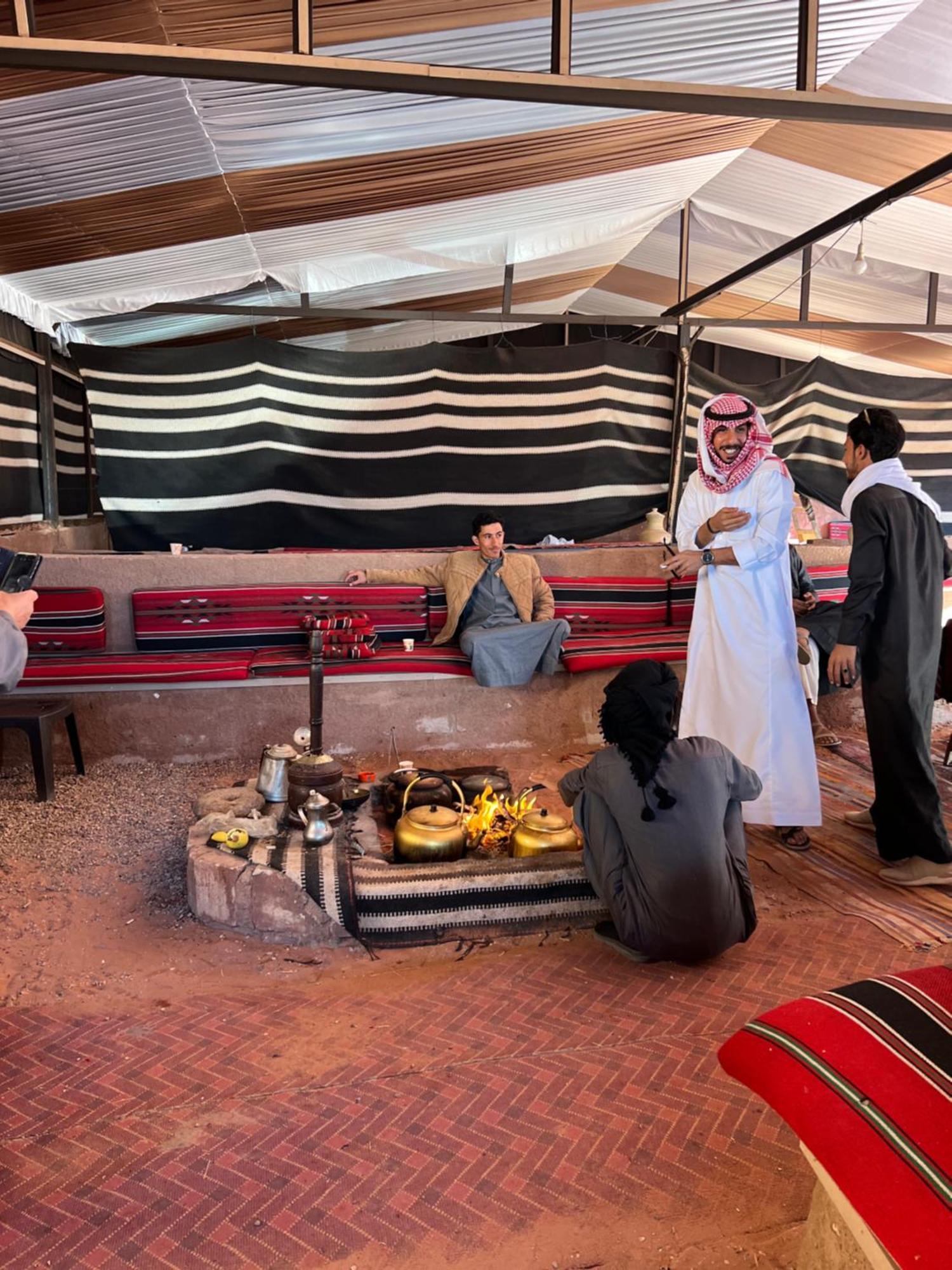 Magic Rum Hussen Wadi Rum Ngoại thất bức ảnh