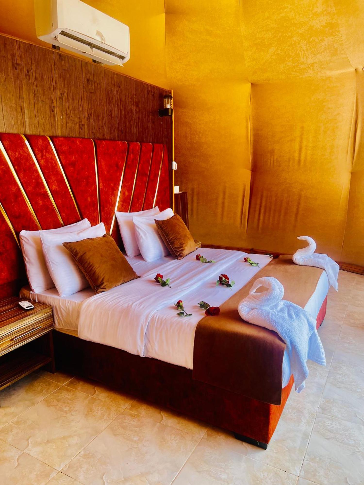 Magic Rum Hussen Wadi Rum Ngoại thất bức ảnh